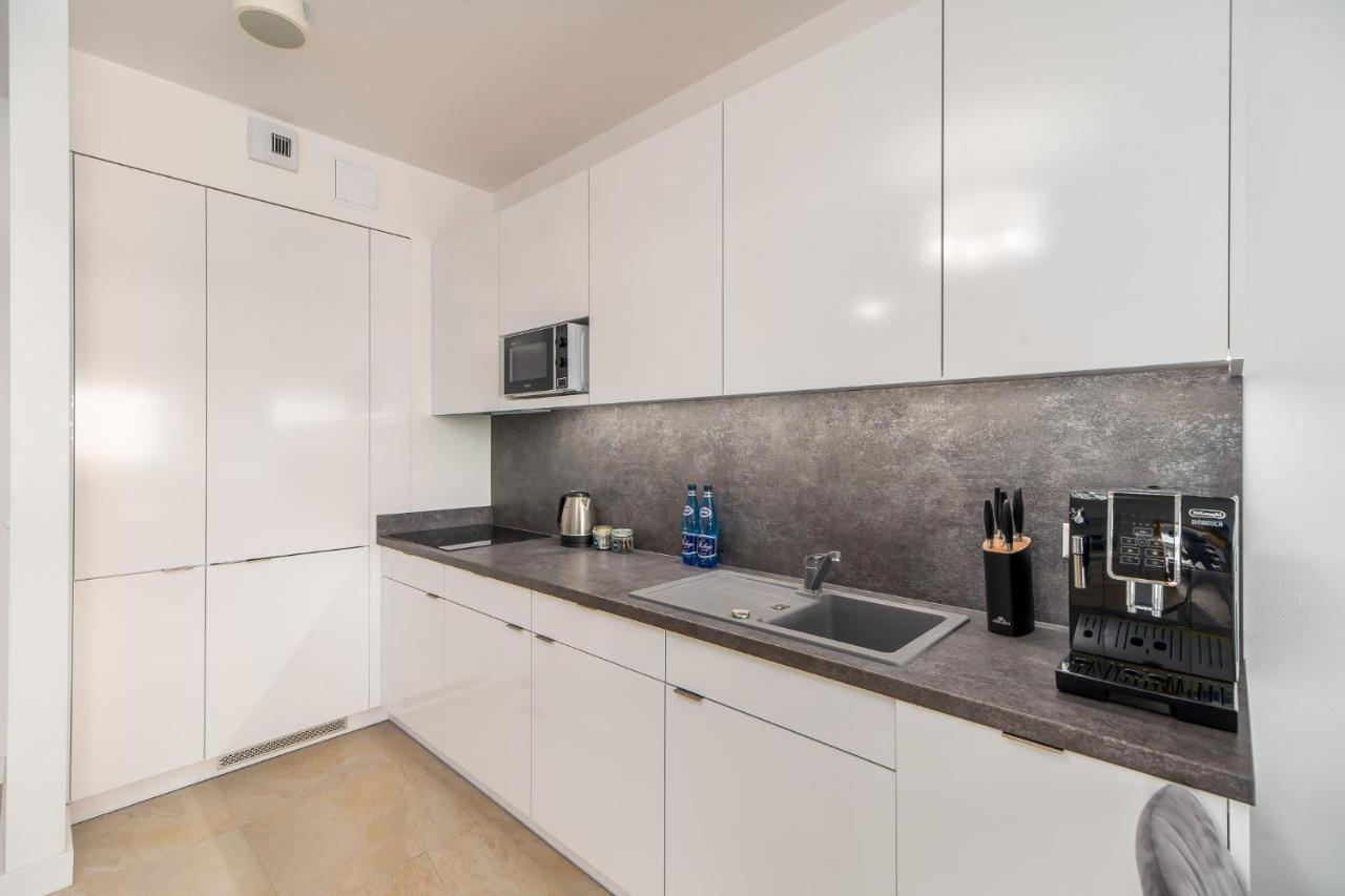 Family Holiday Apartment Aquamarina Prima By Noclegi Renters Miedzyzdroje Bagian luar foto